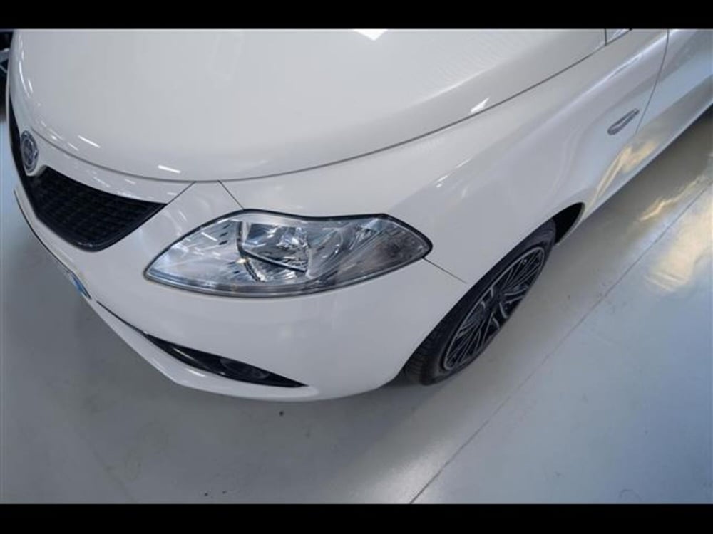 Lancia Ypsilon usata a Torino (14)