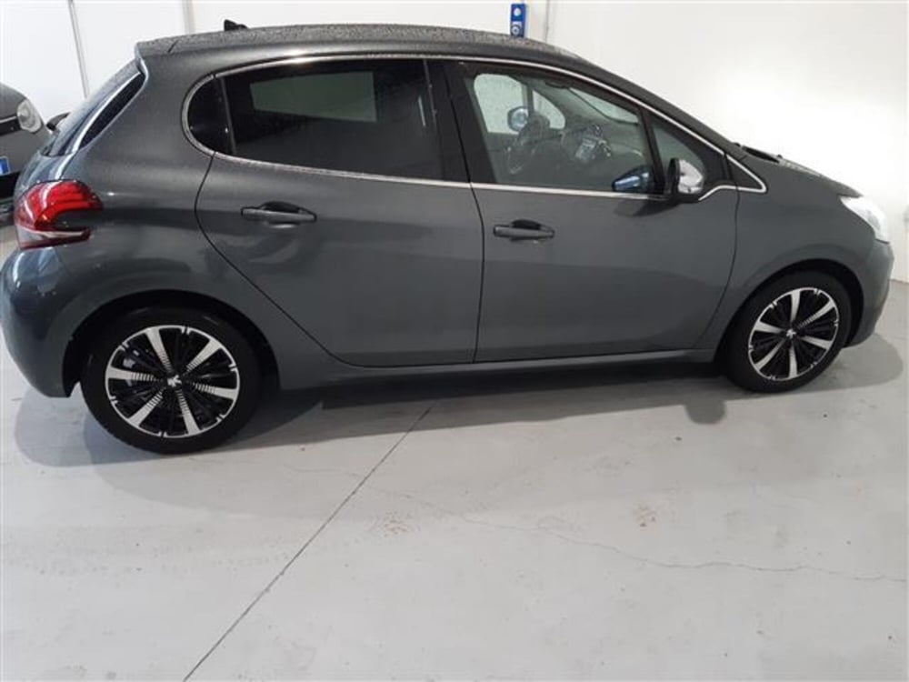 Peugeot 208 usata a Asti (5)