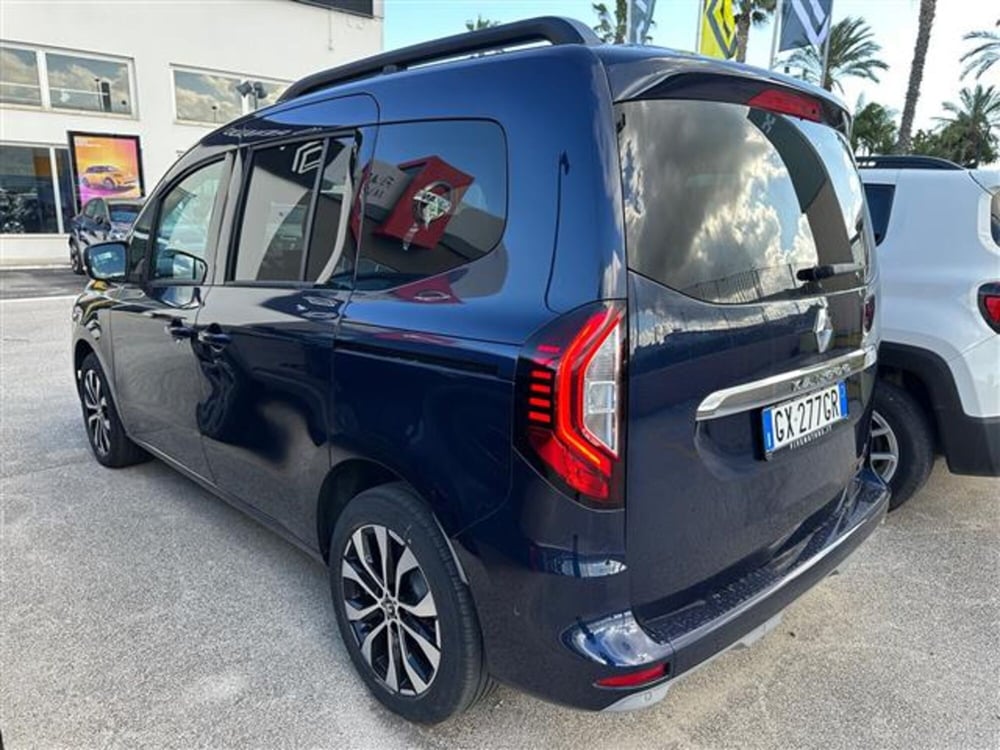 Renault Kangoo nuova a Brindisi (3)