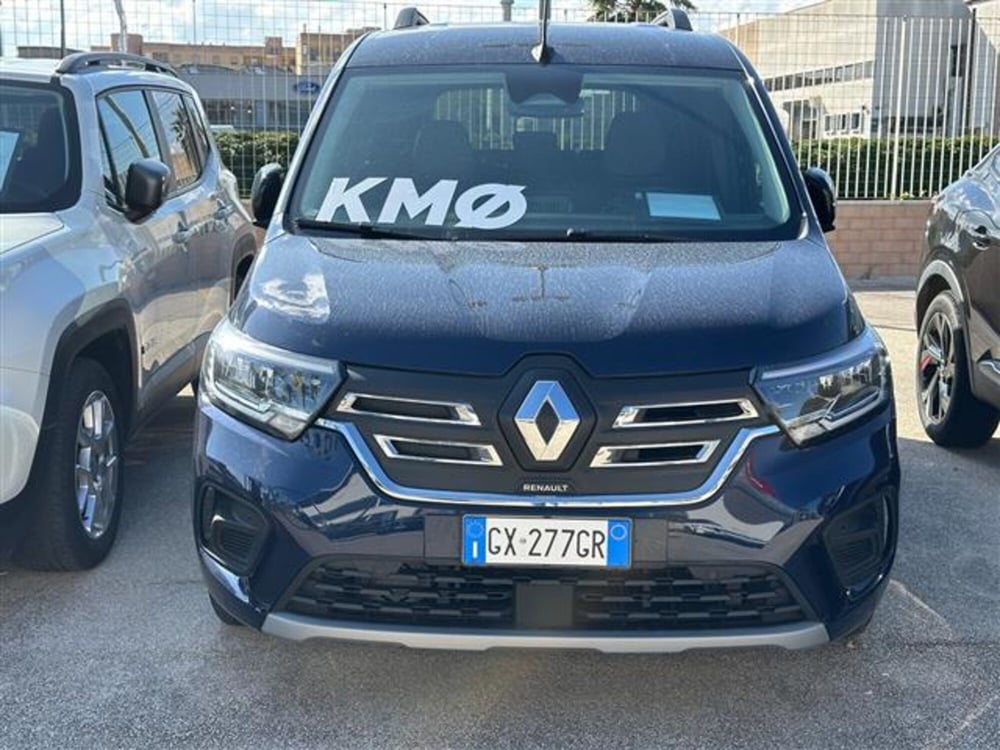 Renault Kangoo nuova a Brindisi (6)