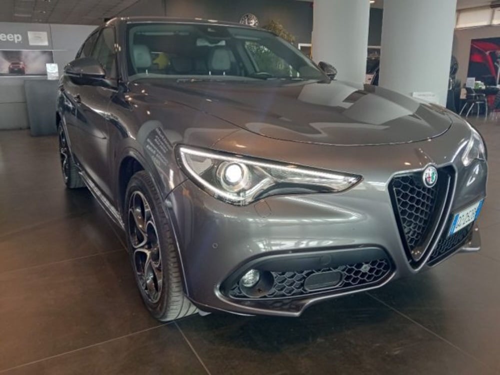 Alfa Romeo Stelvio usata a Modena (3)