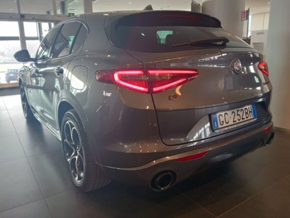 Alfa Romeo Stelvio usata a Modena (5)