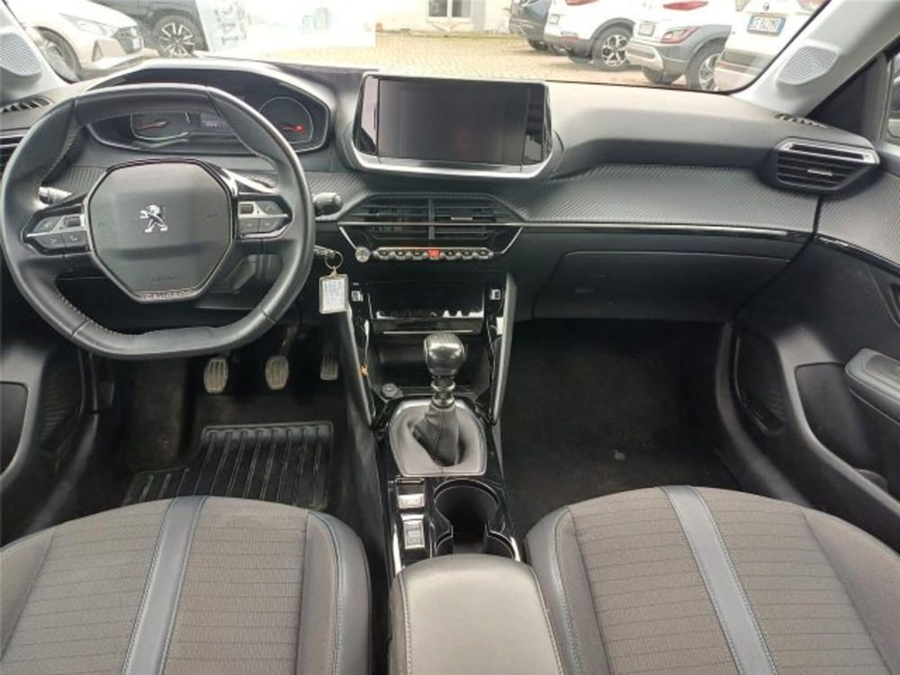 Peugeot 208 usata a Bari (13)