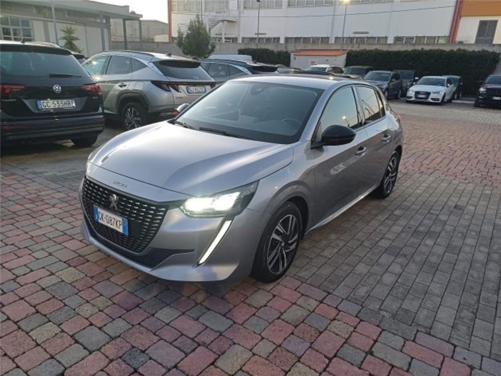 Peugeot 208 usata a Bari (3)