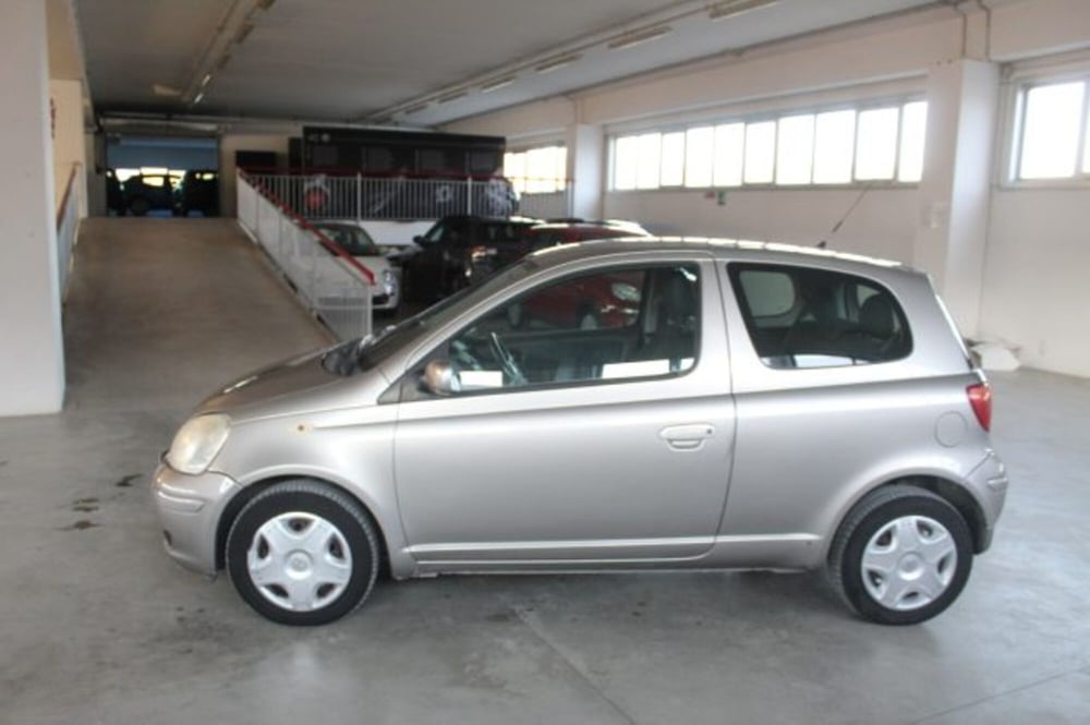 Toyota Yaris usata a Terni (3)