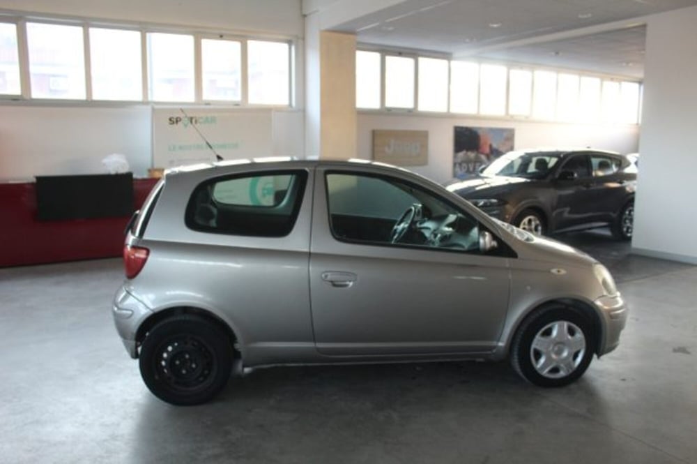 Toyota Yaris usata a Terni (6)