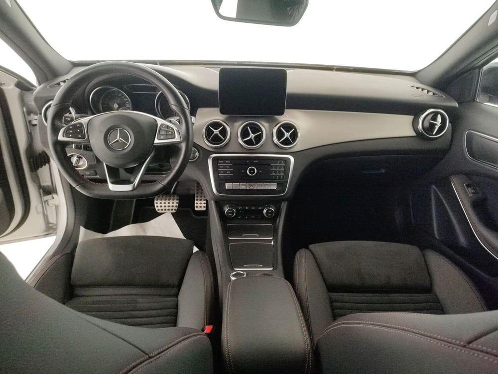 Mercedes-Benz GLA SUV usata a Alessandria (7)