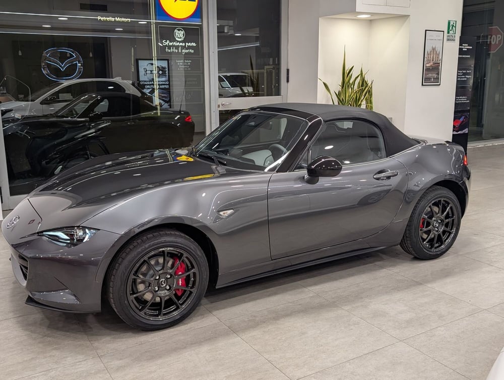 Mazda MX-5 nuova a Napoli (4)