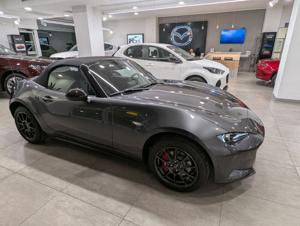 Mazda MX-5 nuova a Napoli (9)