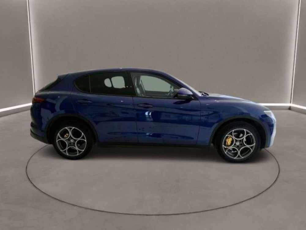 Alfa Romeo Stelvio usata a Caltanissetta (4)