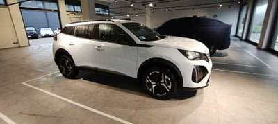 Peugeot 2008 1.2 puretech Allure s&amp;s 100cv nuova a Viterbo