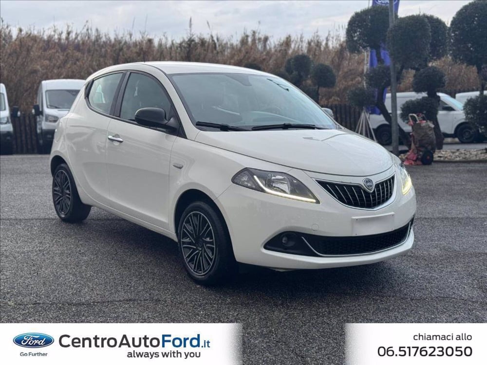 Lancia Ypsilon usata a Roma (6)