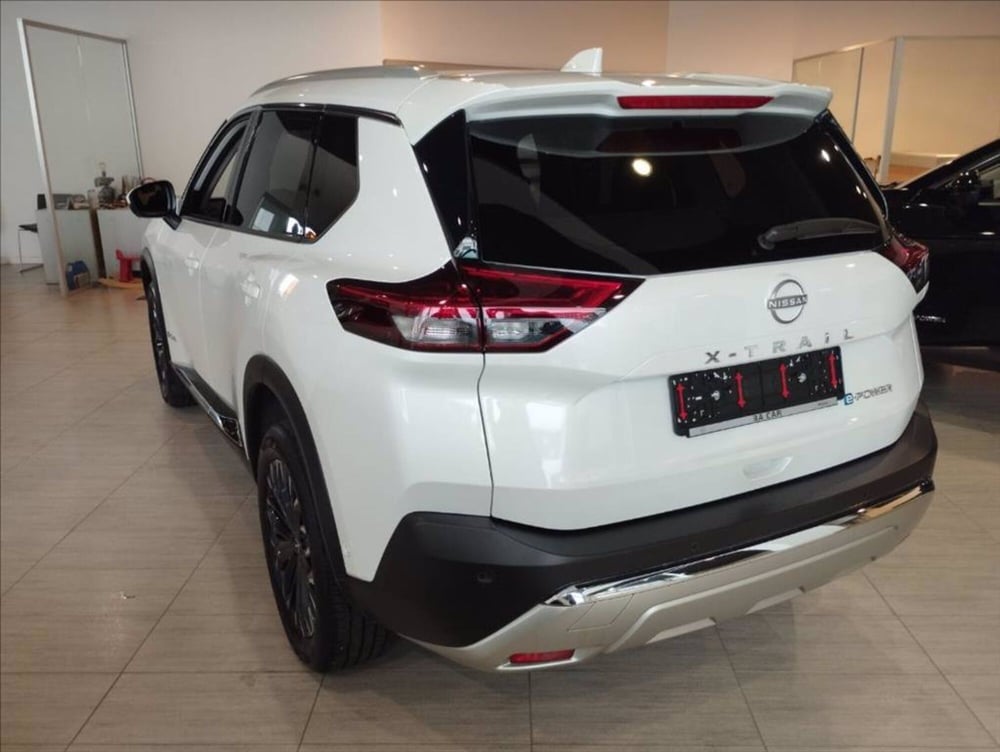 Nissan X-Trail nuova a Milano (8)