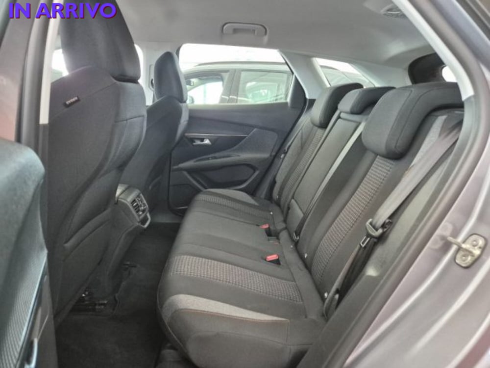 Peugeot 3008 usata a Oristano (16)