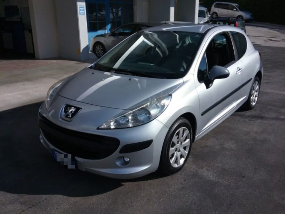 Peugeot 207 usata a Macerata