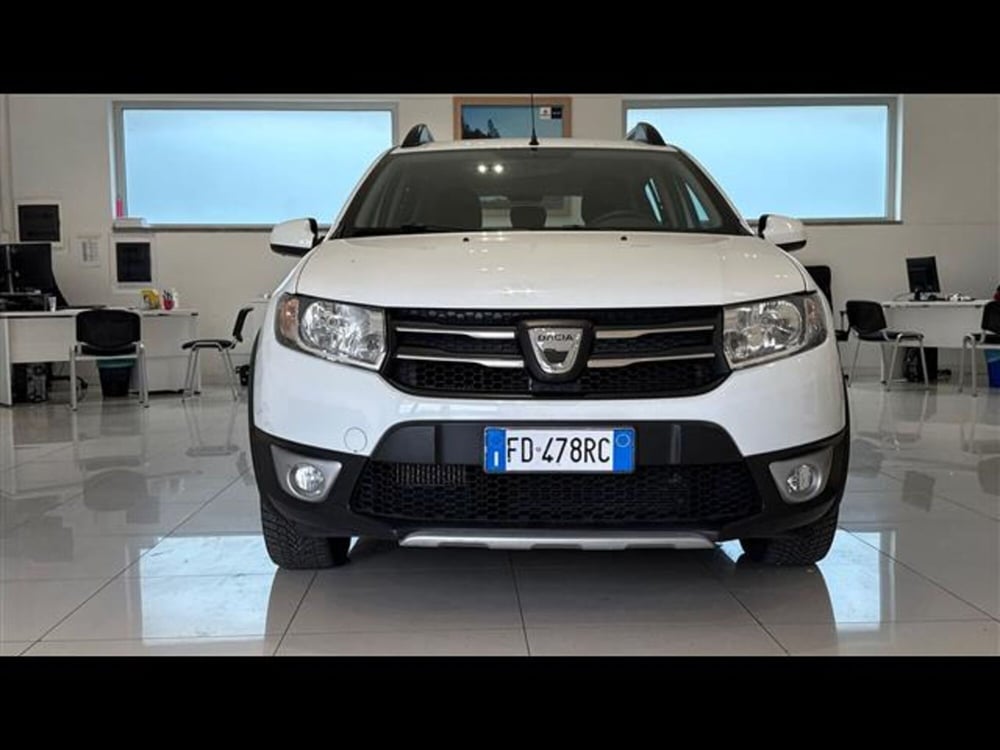 Dacia Sandero usata a Viterbo (2)