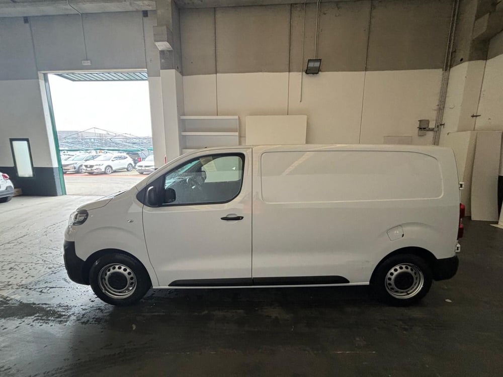 Opel Vivaro Furgone usata a Milano (4)