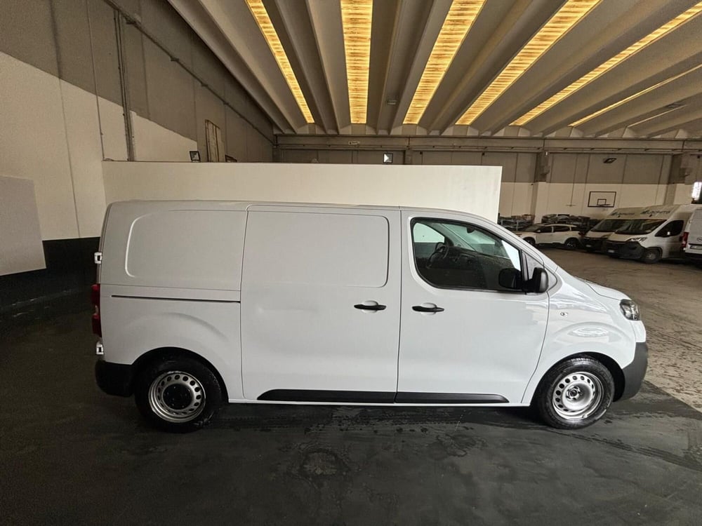 Opel Vivaro Furgone usata a Milano (5)