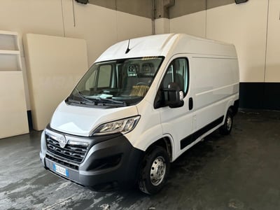 Opel Movano Furgone 33 L2H2 2.2 Bluehdi 120cv S&amp;S del 2022 usata a Milano