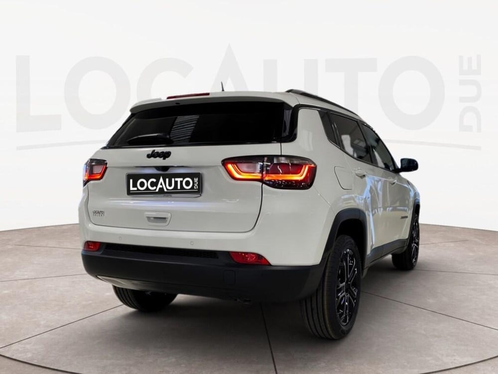 Jeep Compass nuova a Torino (4)