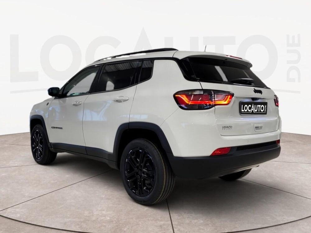 Jeep Compass nuova a Torino (5)