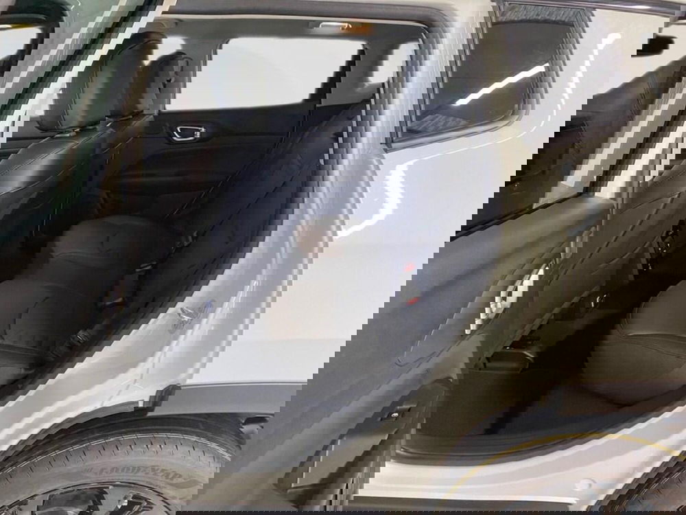 Jeep Compass nuova a Torino (9)