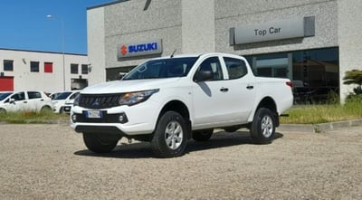 Mitsubishi L200 2.4 DI-D/154CV Club Cab Invite  del 2017 usata a Oristano