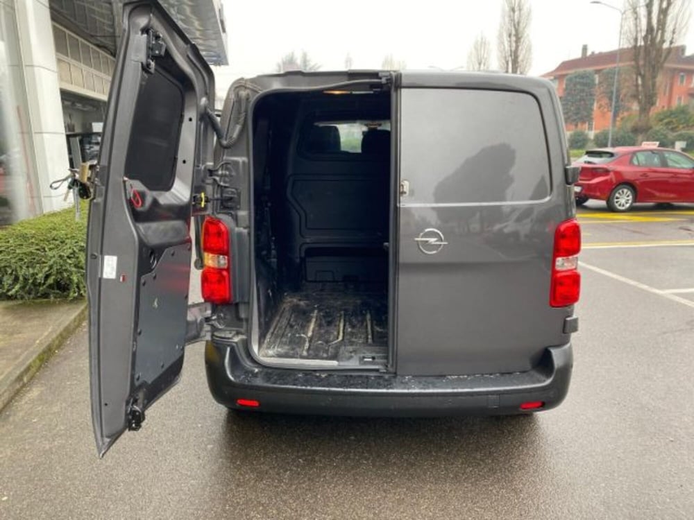 Opel Vivaro Furgone usata a Milano (14)