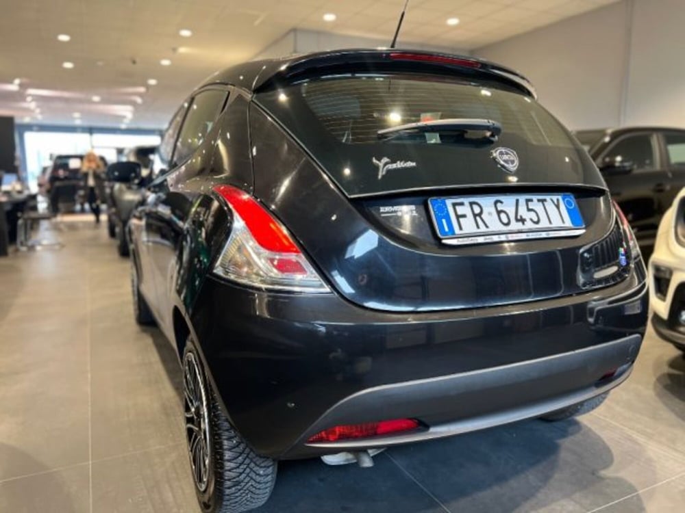 Lancia Ypsilon usata a Modena (5)