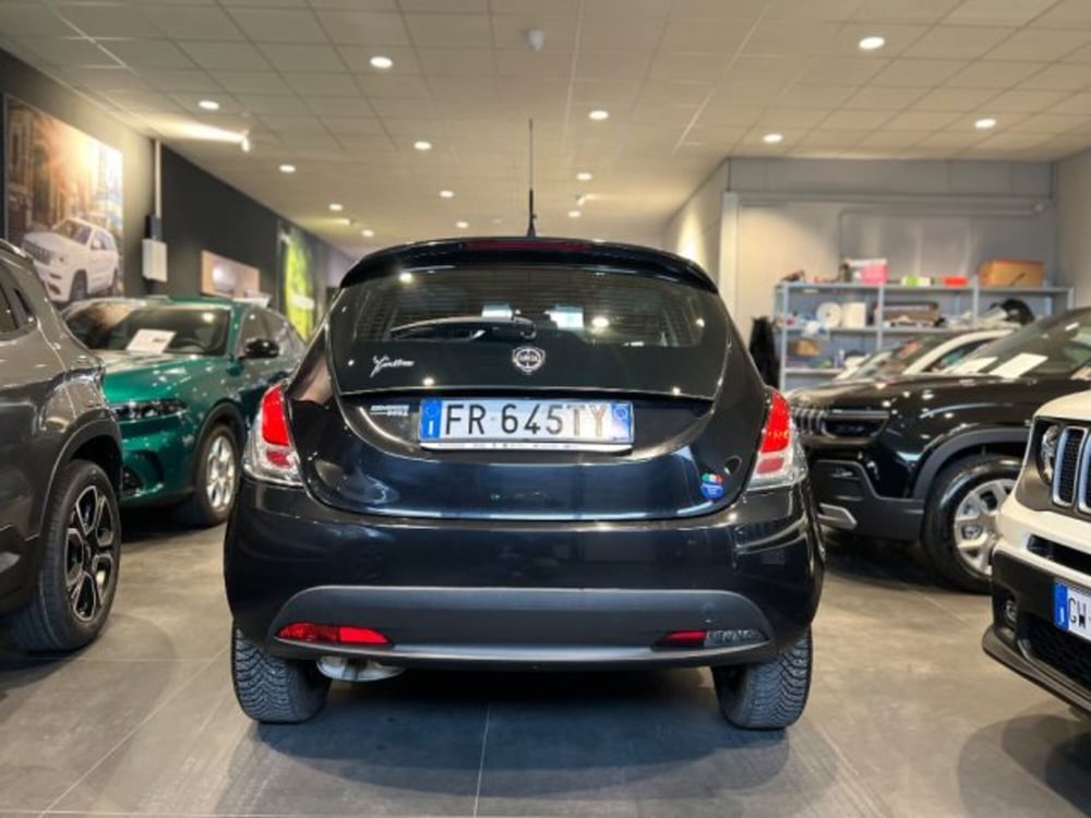 Lancia Ypsilon usata a Modena (6)