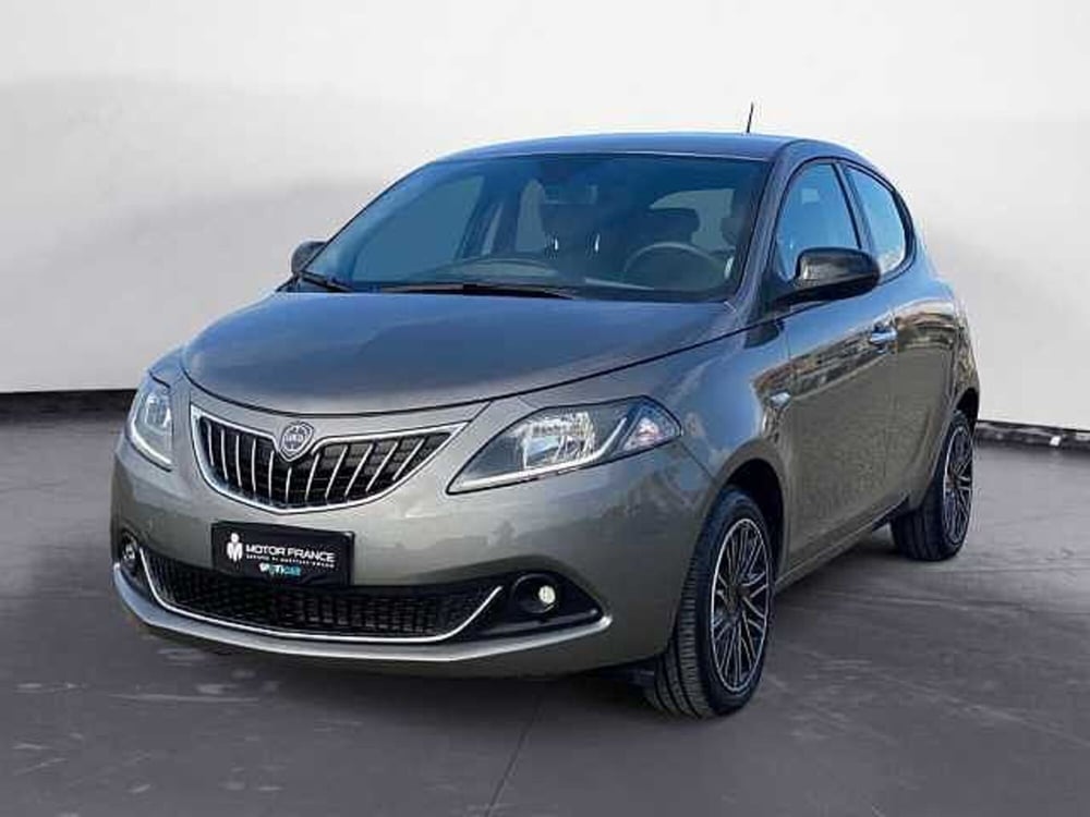 Lancia Ypsilon usata a Potenza (3)