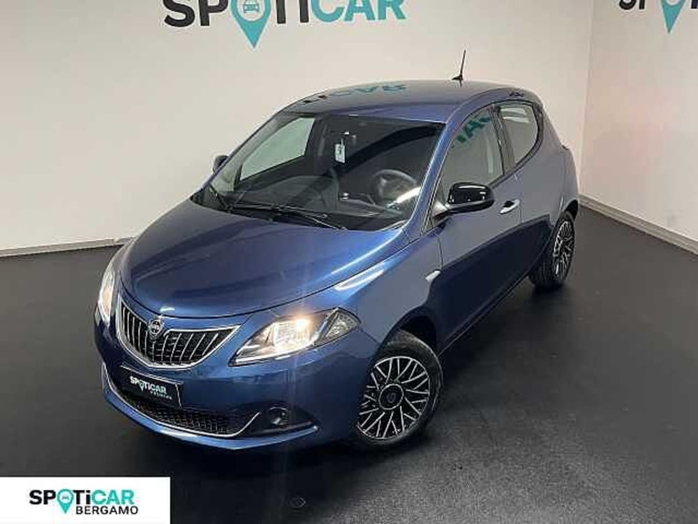 Lancia Ypsilon nuova a Bergamo (2)