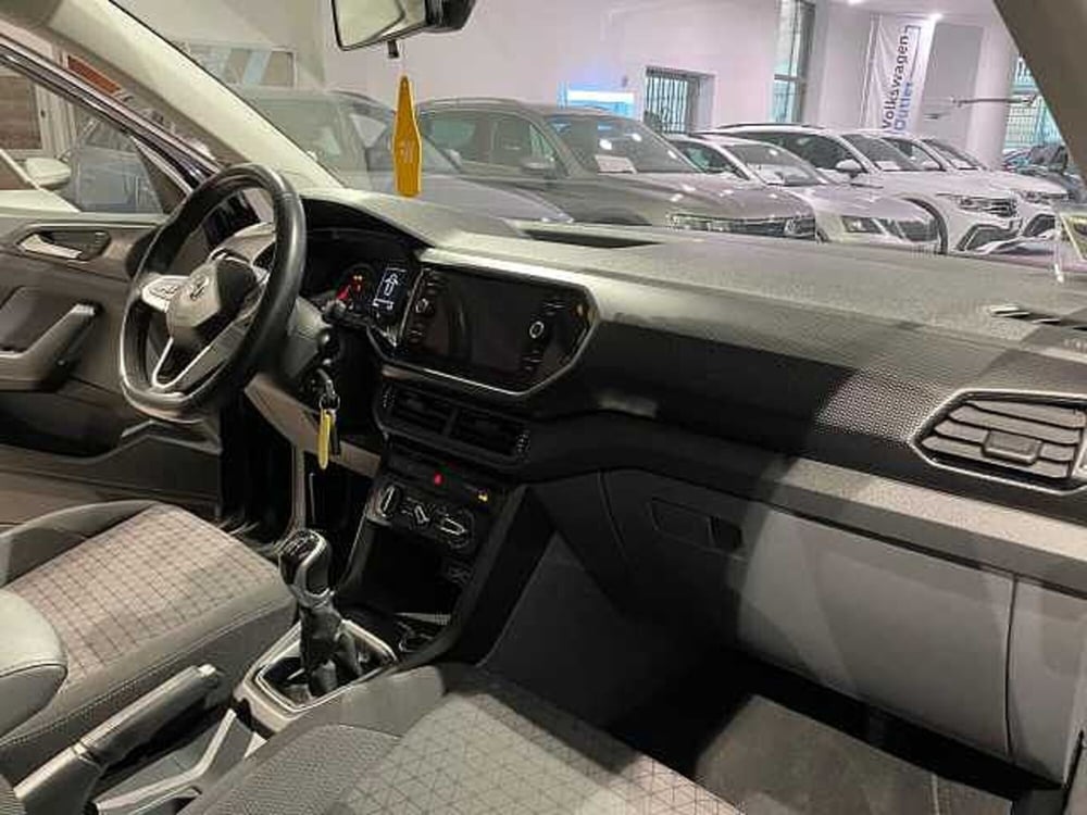 Volkswagen T-Cross usata a Genova (9)