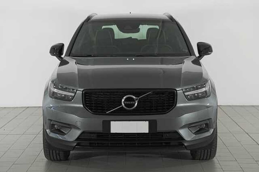 Volvo XC40 usata a Como (3)