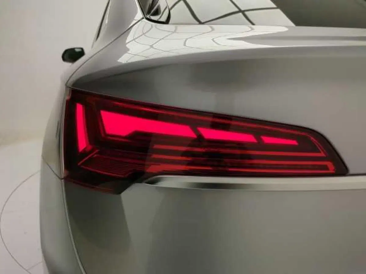 Audi Q5 Sportback nuova a Avellino (12)