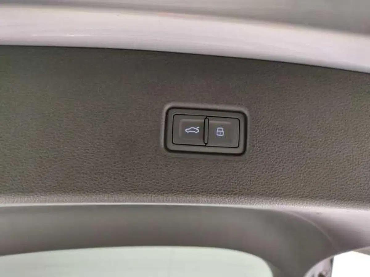 Audi Q5 Sportback nuova a Avellino (9)