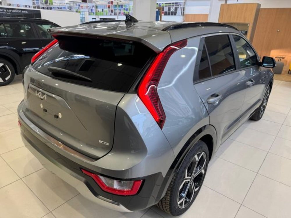 Kia Niro nuova a Biella (6)