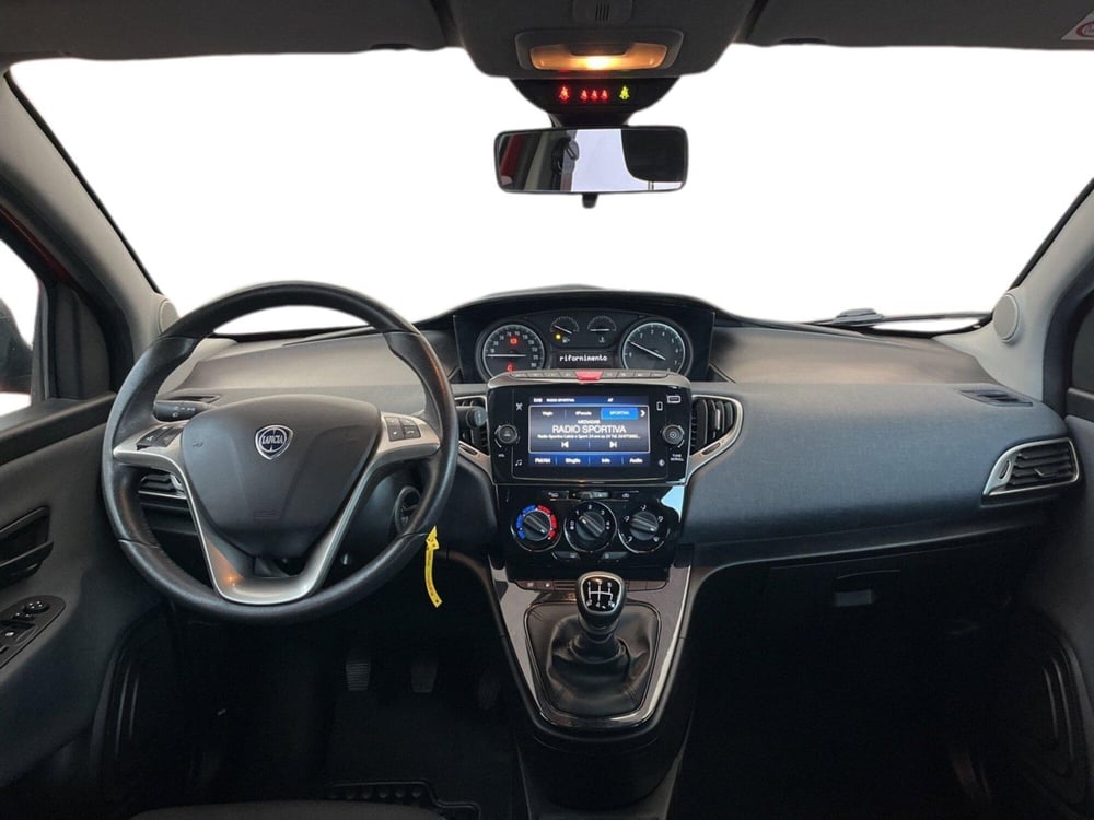 Lancia Ypsilon usata a Torino (11)