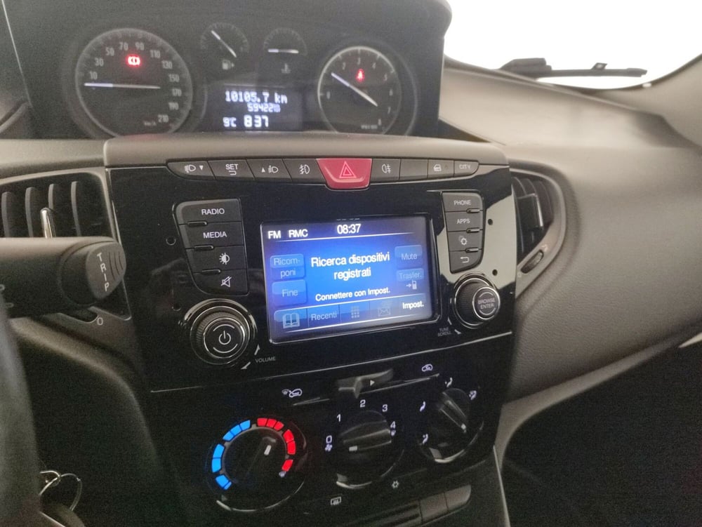 Lancia Ypsilon usata a Alessandria (12)