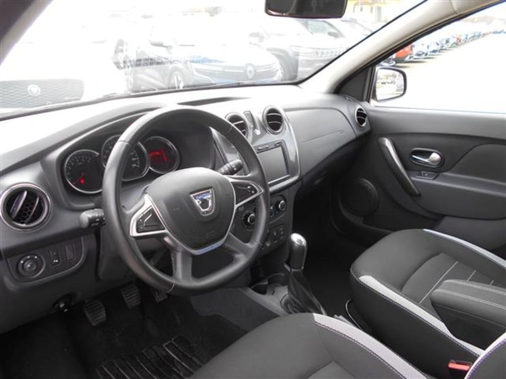 Dacia Sandero usata a Firenze (7)