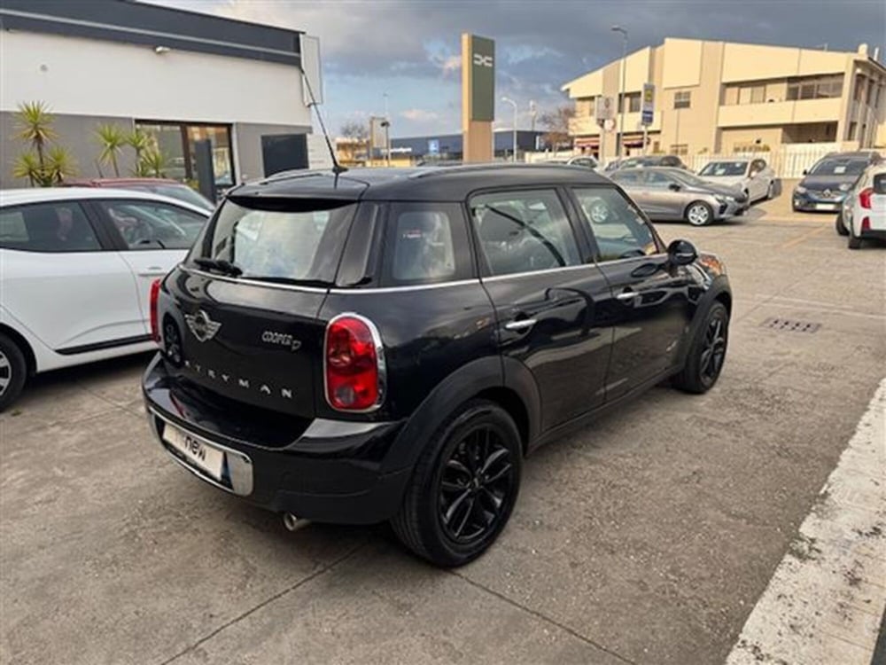 MINI Mini Countryman usata a Oristano (4)