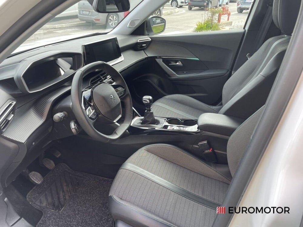 Peugeot 2008 usata a Bari (9)