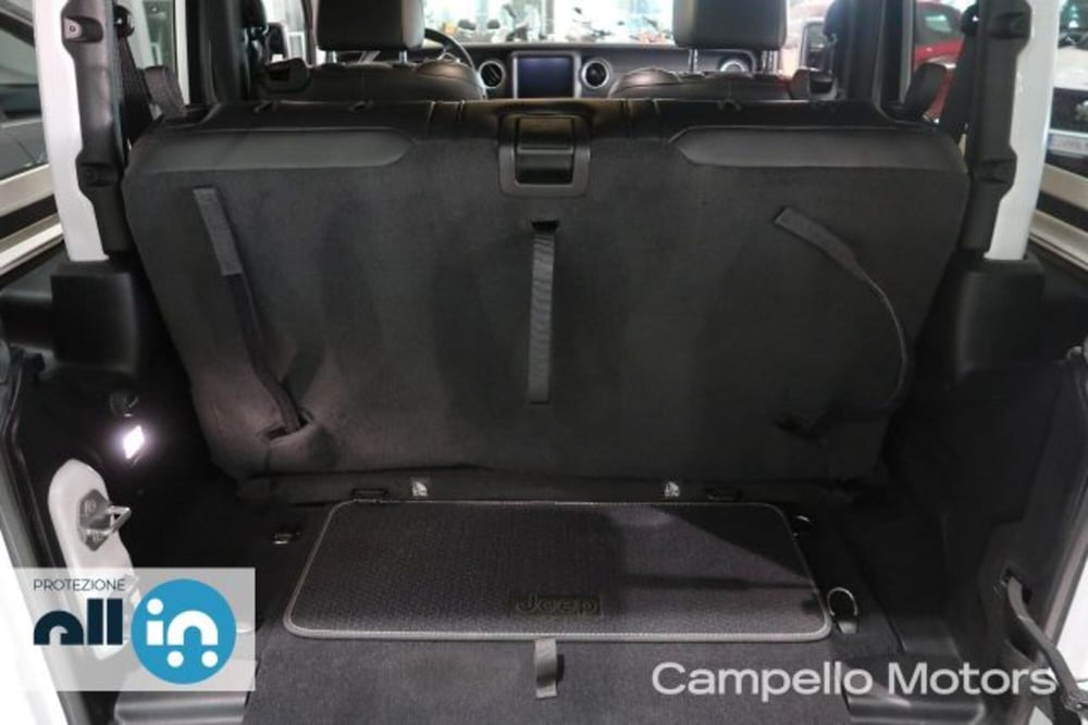 Jeep Wrangler usata a Venezia (15)