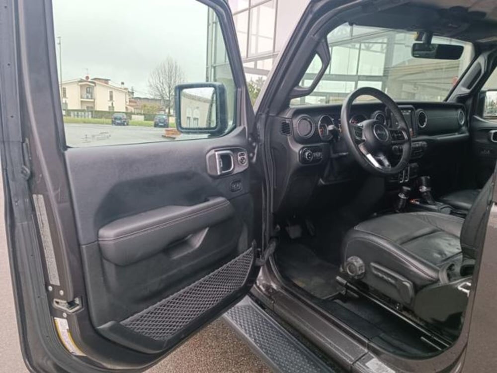 Jeep Wrangler usata a Pisa (9)