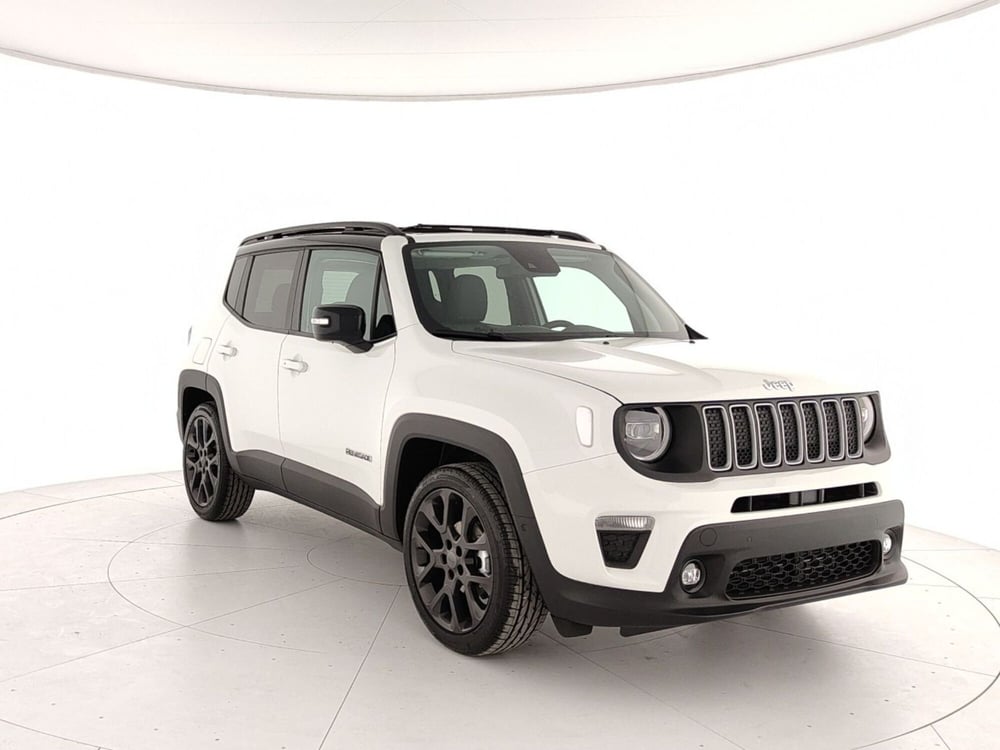 Jeep Renegade nuova a Caserta