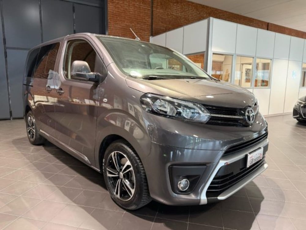 Toyota Proace Verso usata a Bologna (4)