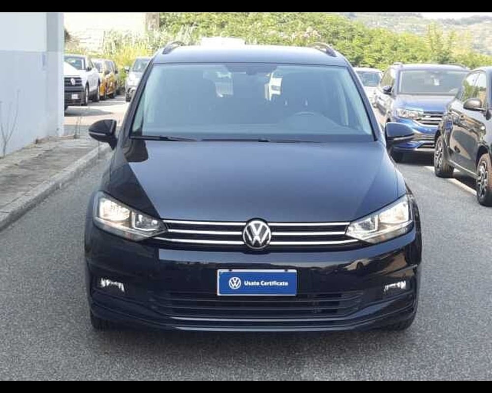 Volkswagen Touran usata a Napoli