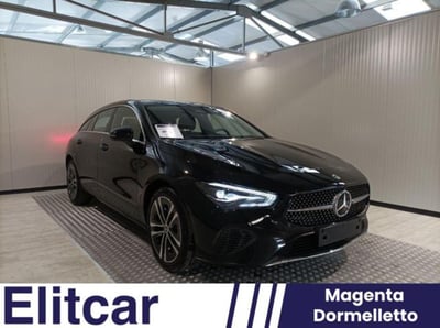 Mercedes-Benz CLA Shooting Brake 180 Progressive Advanced auto del 2023 usata a Magenta