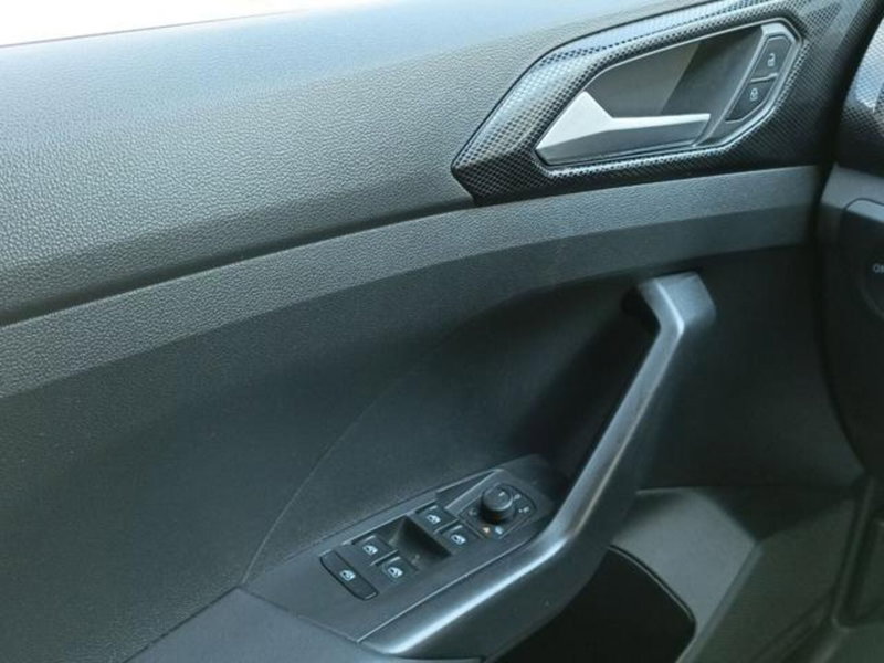 Volkswagen T-Cross usata a Milano (13)