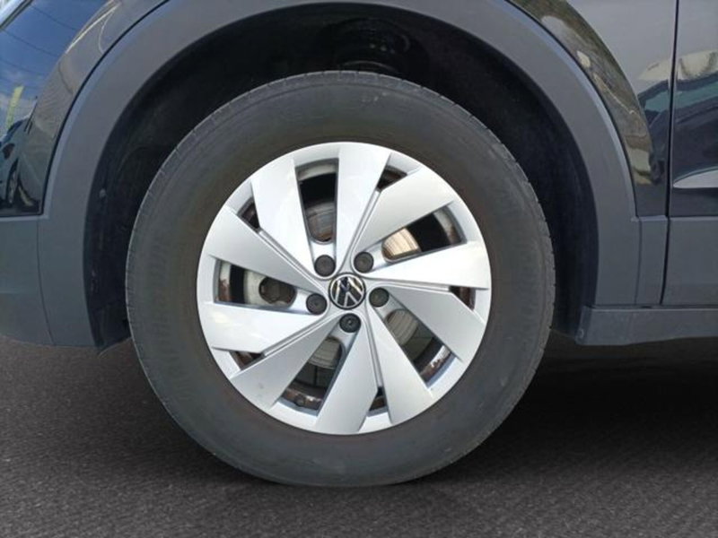 Volkswagen T-Cross usata a Milano (9)